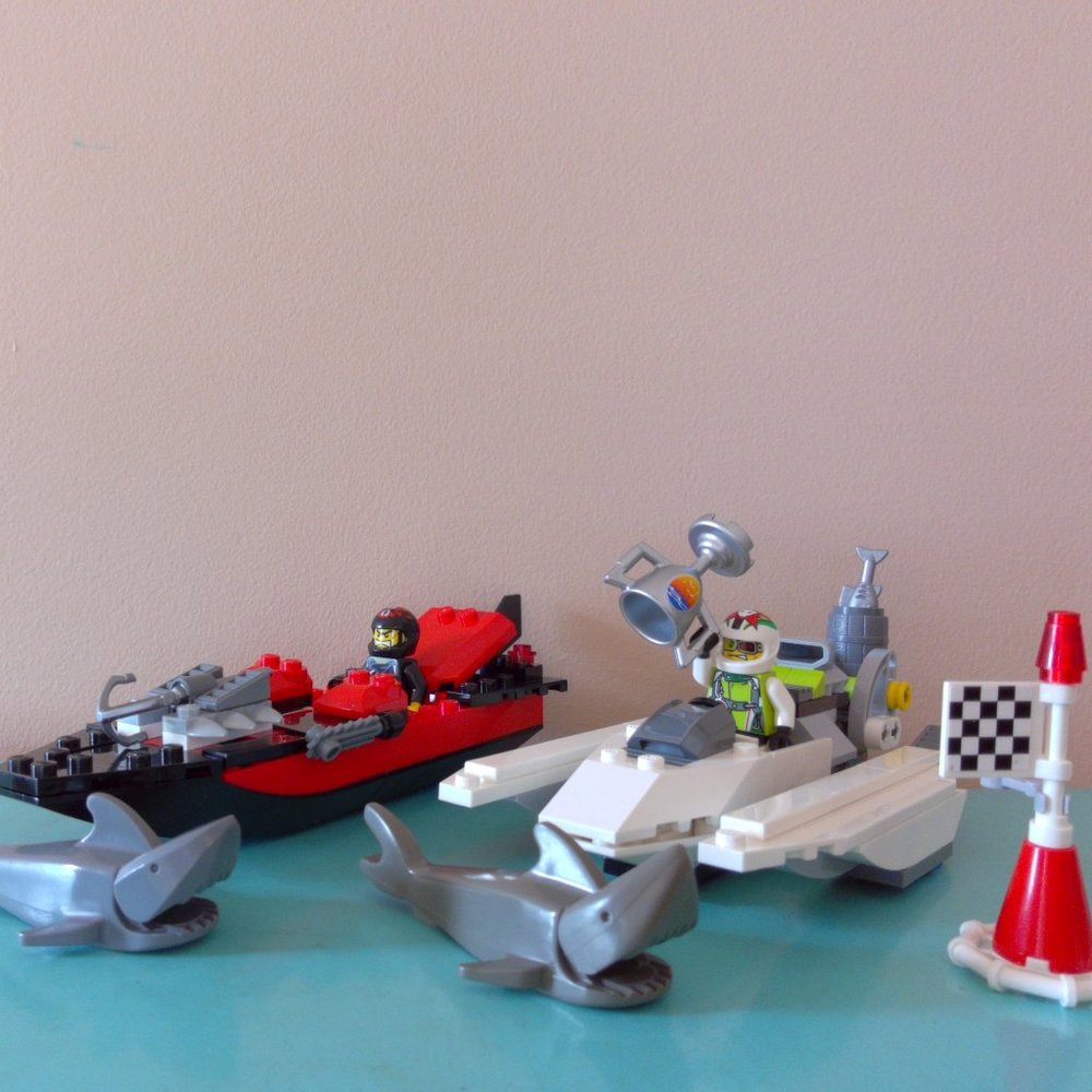 LEGO:8897 World Racers Jagged Jaws Reef - Picture 10 of 10
